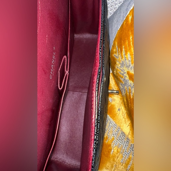 🔥Authentic Chanel Classic Flap Maxi in Black Caviar Leather and Silver Hardware - Picture 15 of 16